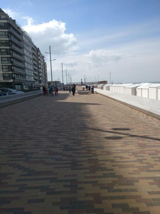 Apartamento Wenduine Op Zeedijk Exterior foto